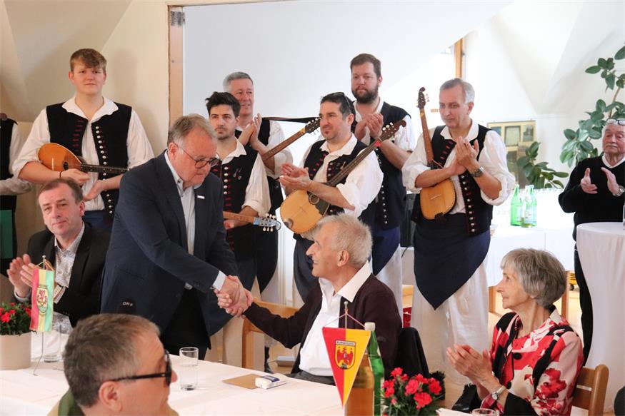 Martin Ivancsics erhält Goldenes Ehrenzeichen des Landes Burgenland Martin Ivancsics erhält Goldenes Ehrenzeichen des Landes Burgenland