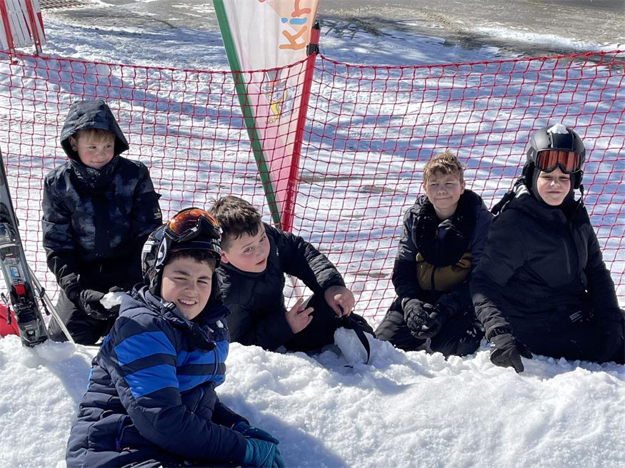 Wintersportwoche voller Action für Oberpullendorfer Mittelschüler 