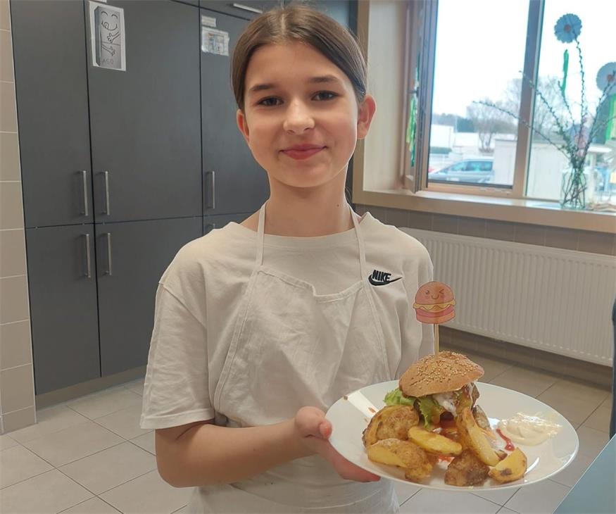 MS-Burger und Co: Mittelschülerinnen und Mittelschüler am Herd 