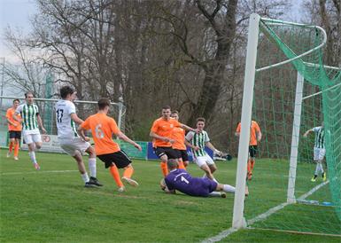 Acht Tore in Oberwart, brutal enge Spitze
