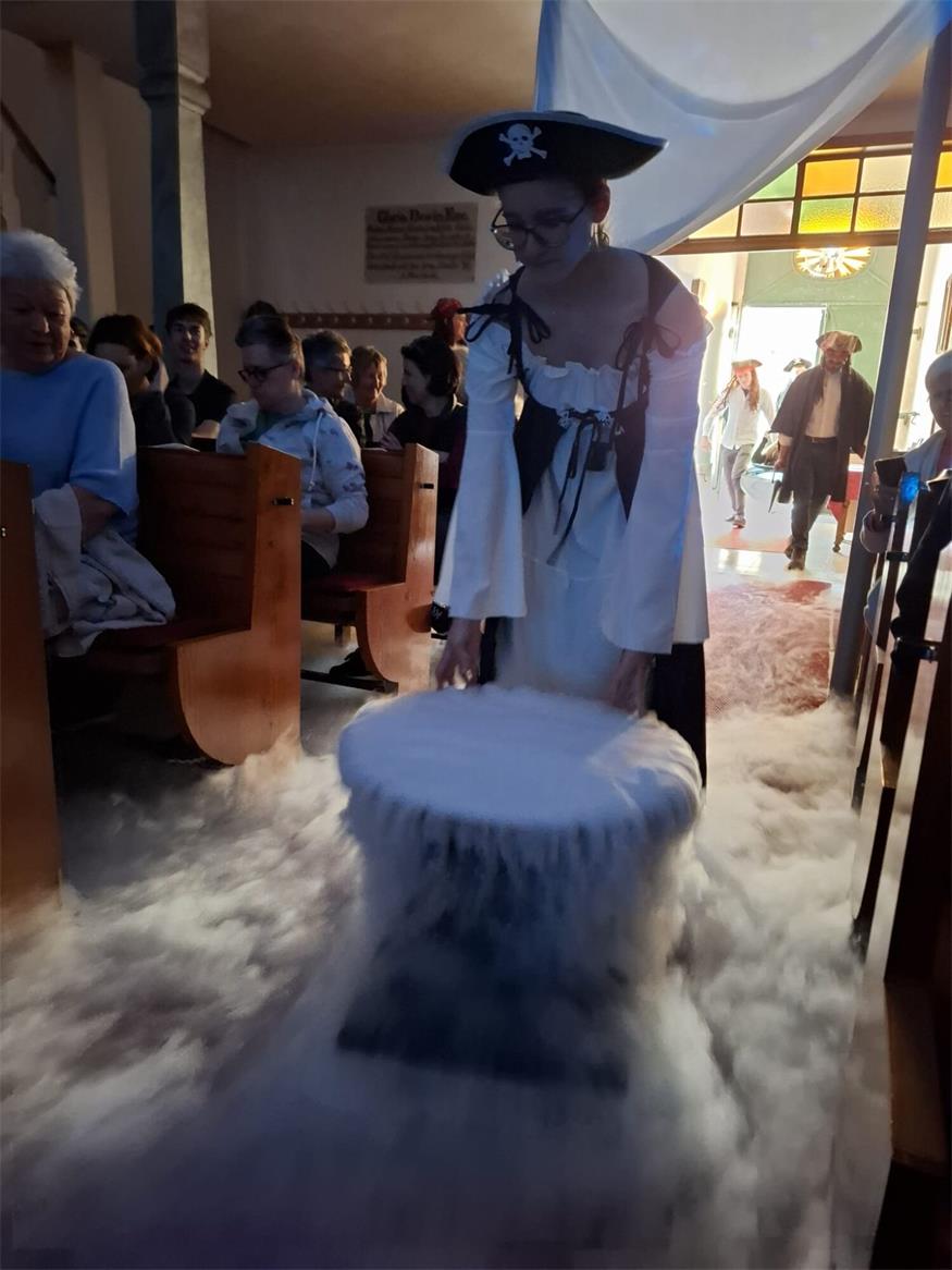 Zurndorf: Piratengottesdienst bringt Kirchenschiff zum Leben Zurndorf: Piratengottesdienst bringt Kirchenschiff zum Leben