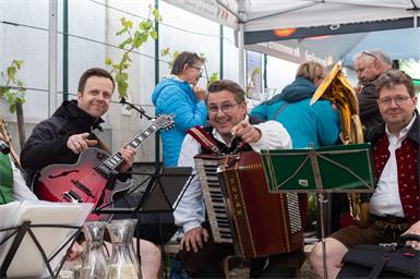 Woodstock Weinroas: Blasmusik ertönte in ganz Illmitz
