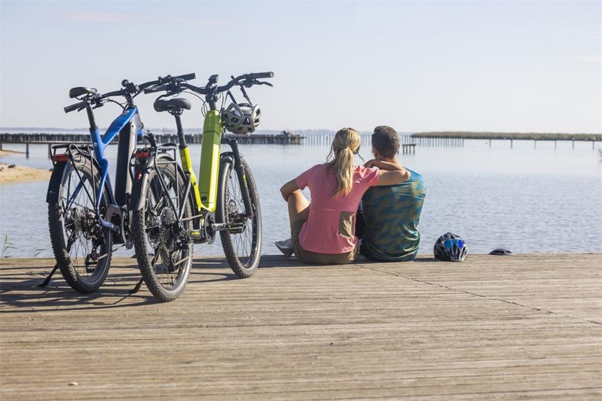 Um den Neusiedler See: Radweg mit Natur, Kultur und Kulinarik Um den Neusiedler See: Radweg mit Natur, Kultur und Kulinarik