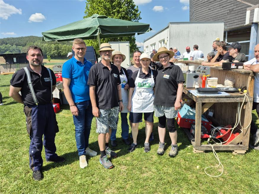 Grillspezialitäten aus der ÖVP-Küche für Wanderlustige in Piringsdorf 