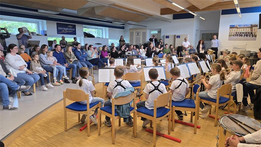 Nachwuchs der Bauernkapelle St. Georgen glänzte bei Vorspiel-Premiere Nachwuchs der Bauernkapelle St. Georgen glänzte bei Vorspiel-Premiere