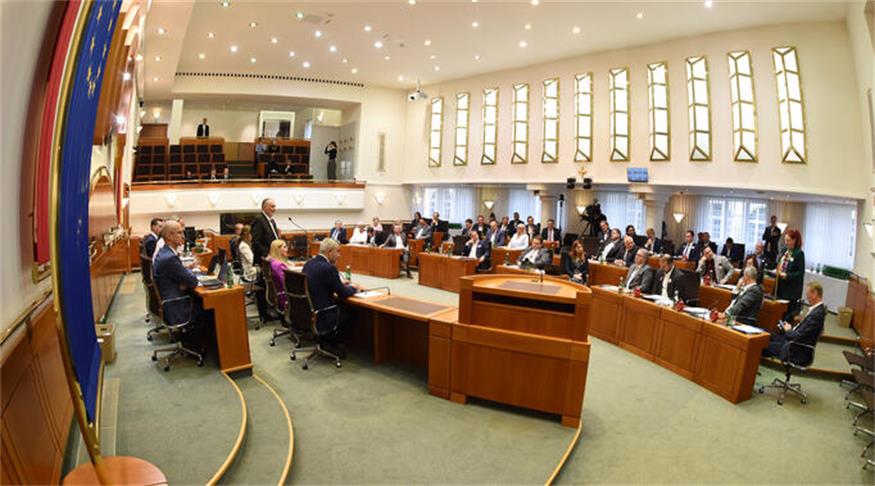 Gesundheit, Finanzen, Ehrenzeichen: Breite Palette im Landtag 
