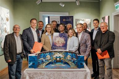 Erste Einblicke in eine himmelblaue Welt auf Schloss Tabor
