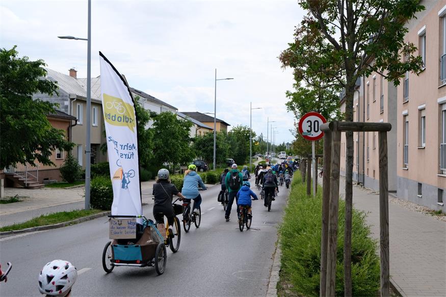 Kinder erobern die Straßen: Dritte Kidical Mass in Neusiedl am See Kinder erobern die Straßen: Dritte Kidical Mass in Neusiedl am See