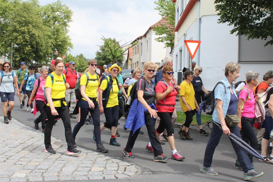 Es geht wieder los! Neue Wander-Tour(en) quer durchs Land Es geht wieder los! Neue Wander-Tour(en) quer durchs Land