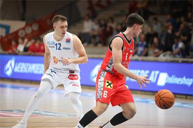 Bild aus dem Vorjahr. Da trafen die Gunners (l., Jonathan Knessl) im Halbfinale ebenfalls auf Traiskirchen.