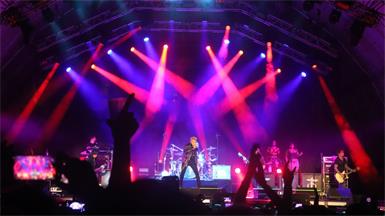 Billy Idol rockt den Eisenstädter Schlosspark.