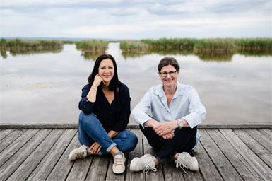Birgit Machtinger und Brigitte Krizsanits präsentieren ihr Buch: "Der Neusiedler See ein Grenzgänger im Wandel der Zeit".
