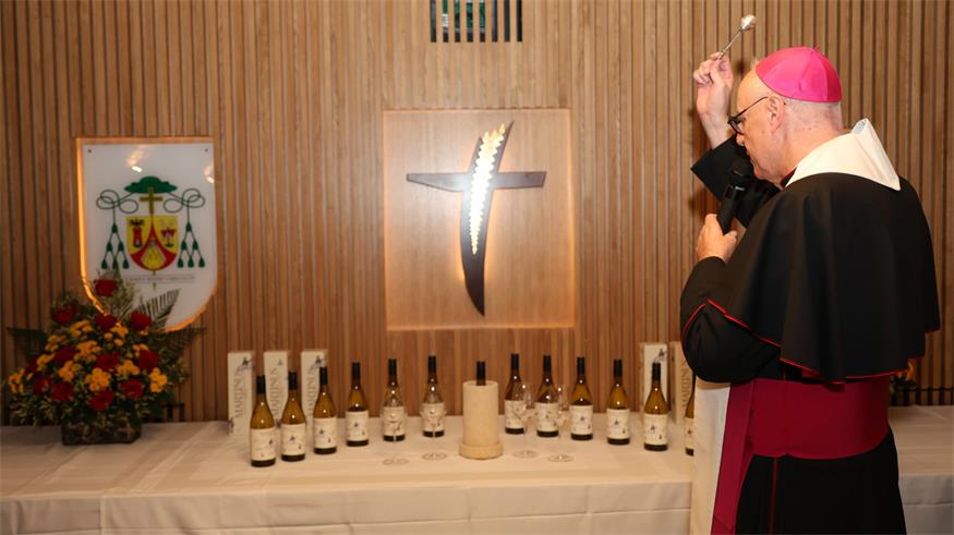 Erster Wein des bischöflichen Weinguts auf den Namen „Severus“ getauft