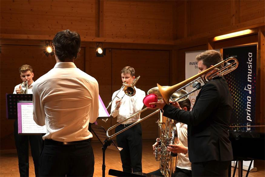 4 Jenő-Takács-Stipendien an herausragende junge Musiker:innen vergeben