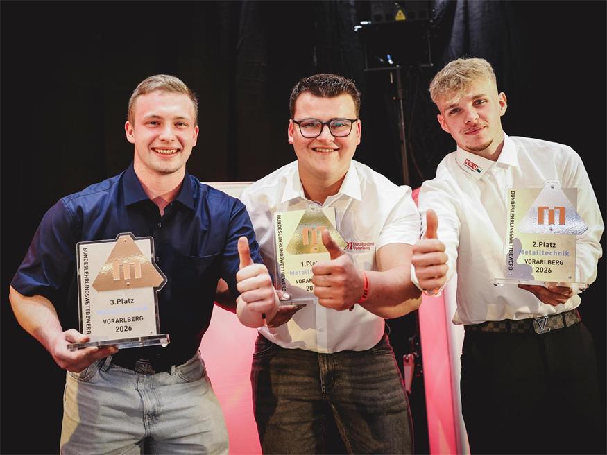 Bronzemedaillengewinner Alexander Giefing (l.) mit Florian Feuerstein (1. Platz; Vorarlberg) und Maiko Potnik (2. Platz; Steiermark).