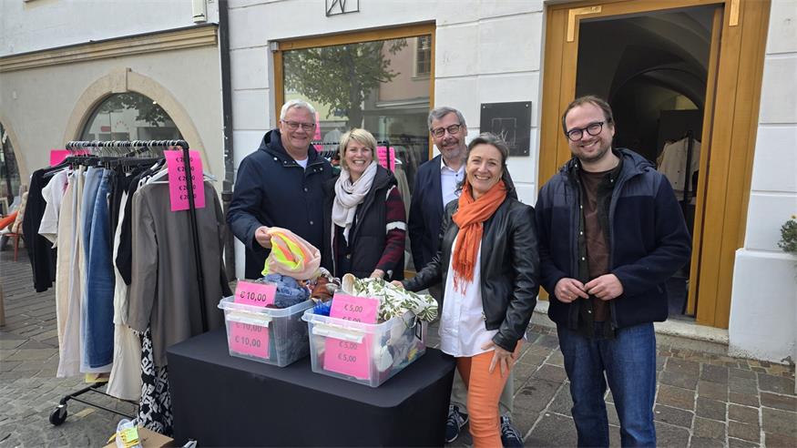 Bürgermeister Thomas Steiner, Nicole Grill (Stadtmanagement Eisenstadt), Gemeinderat Otto Kropf, Geschäftsführerin Margit Sommer (Stadtmanagement Eisenstadt) und Vizebürgermeister Istvan Deli