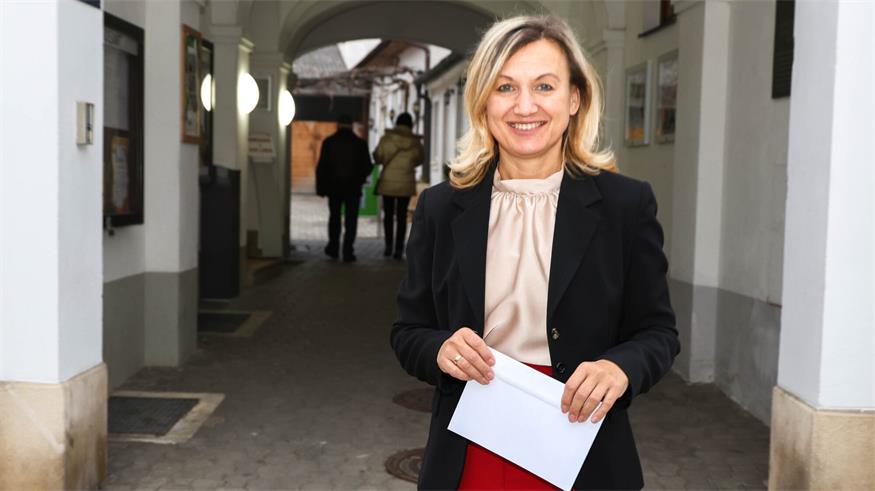 Bürgermeisterin Bettina Zentgraf hat ihr Wahlziel erreicht. In Mörbisch behält ihre SPÖ mit 52,59 Prozent die absolute Mehrheit und damit den klaren Spitzenplatz.