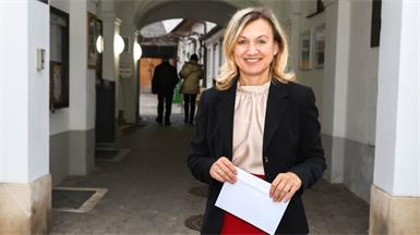 Bürgermeisterin Bettina Zentgraf hat ihr Wahlziel erreicht. In Mörbisch behält ihre SPÖ mit 52,59 Prozent die absolute Mehrheit und damit den klaren Spitzenplatz.