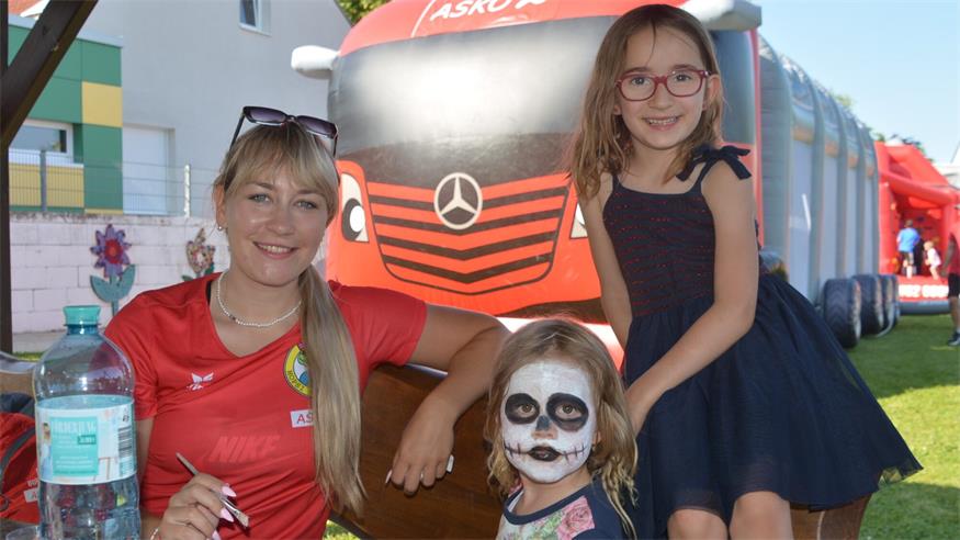 Buntes Fest in der Breitenbrunner Volksschule