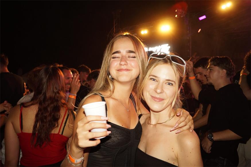 SLESS Beachparty bot Partystimmung pur