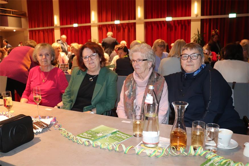 Grandioses Comeback der Neudörfler Faschingsgilde „Moila Fanga“