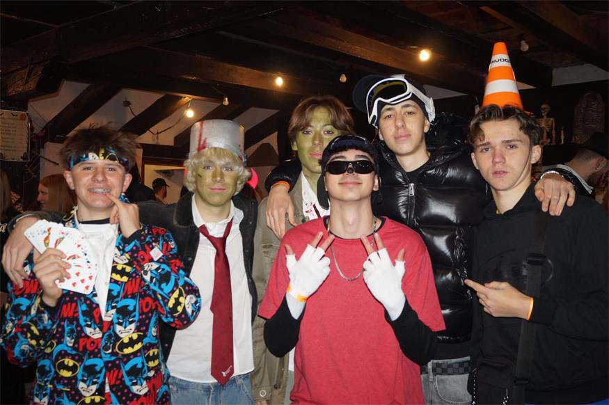Clemens, Jonas, Janis, Yamma, Matteo und Theo waren in Partylaune.