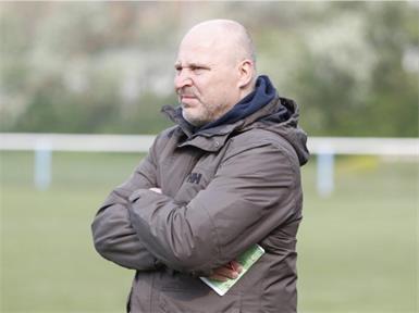 Coach Josef Werdenich und seine Pamaner holten den ersten Punkt.