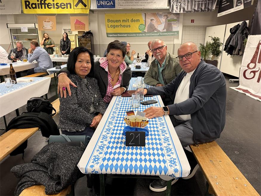 Beste Stimmung beim Lackendorfer Oktoberfest
