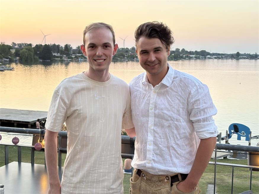 Daniel Freismuth (BVZ) traf Chris Steger vor seinem Konzert am Neufelder See zum Interview.