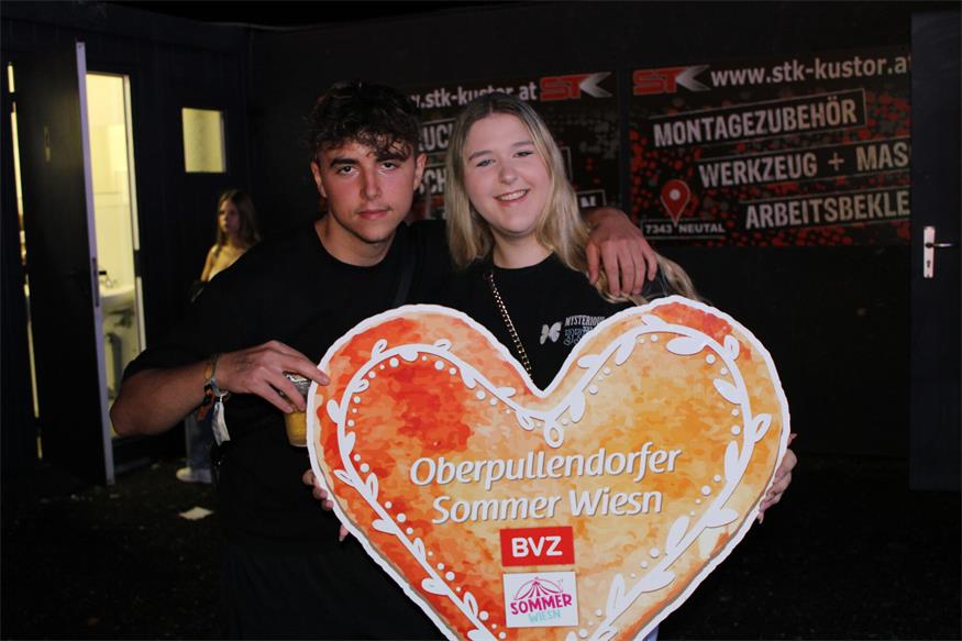 Sommer Wiesn: DJ „KXXMA“ und Co. ließen Party-Herzen höher schlagen