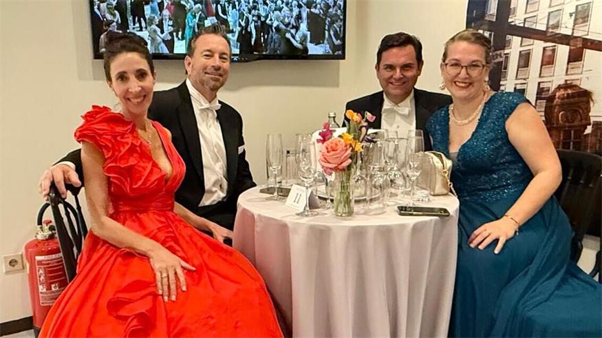 Daphne Hargrove, Cisco Robles, Klaus Kellermann und Lisa Koppitsch
