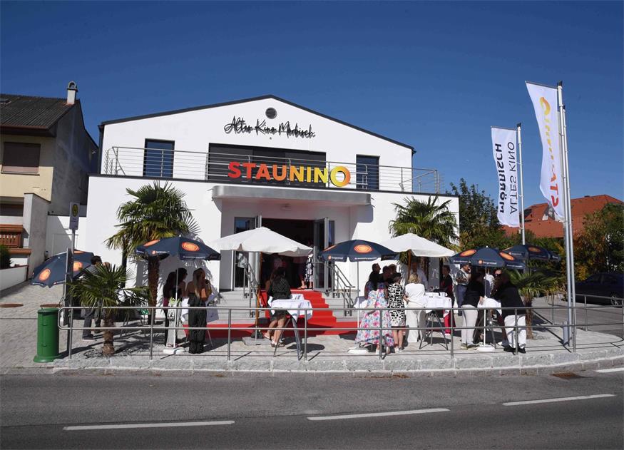 Das Alte Kino Mörbisch war am Sonntag Schauplatz der Eröffnung von  STAUNINO-Das immersive Klassenzimmer . 