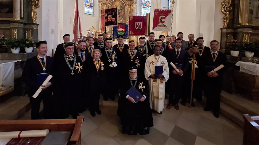Das Legat Mattersburg Forchtenstein verbindet Weinbau, Kultur und Tradition im Bild Mitglieder der regionalen Gemeinschaft.