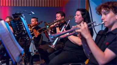 Das Repertoire spannte einen Bogen von klassischen Meisterwerken bis hin zu modernen Arrangements. 