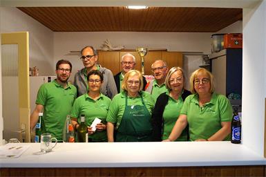 Das Team: Martin Aufner, Otmar Illedits, Sabine Strobl, Karl Aufner, Brigitte Morawitz, Herbert Salamon, Ingrid Salamon und Obfrau Sophia Wilfing.