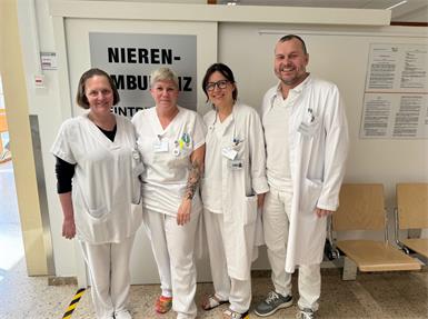 Das Team der Nierenambulanz in der Klinik Oberpullendorf: Oberärztin Dr.in Helene Andersson-Farkas, Diplomierte Gesundheits- und Krankenpflegerin Jennifer Moritz, Oberärztin Dr.in Petra Rath und Primar Dr. Wilhelm Wlassits.
