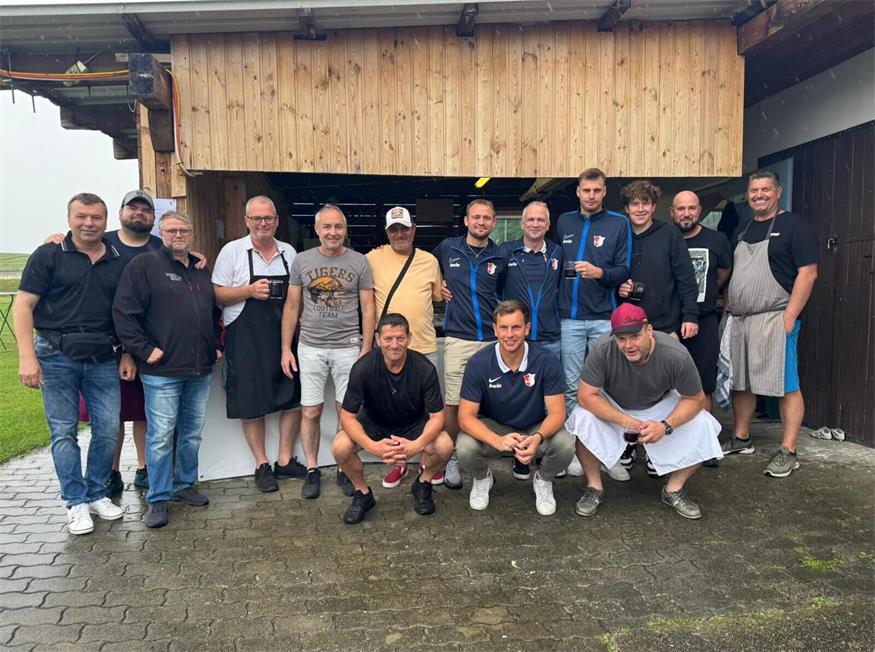 Das Team des ASKÖ Raiding rund um Obmann Christoph Bauer sorgte dafür, dass es den Gästen an nichts fehlte.