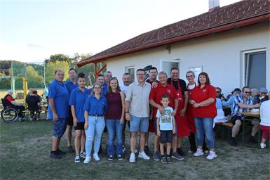 Das Team des SC und das Team der SPÖ freuten sich über viele Gäste am Sportplatz in Neudorf. 