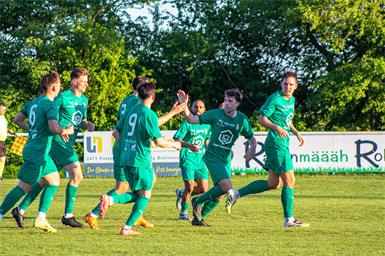 Das Tor zum Ausgleich! Klingenbach netzte im Finish doch noch ein und rettete damit ein 1:1 in Neudorf.