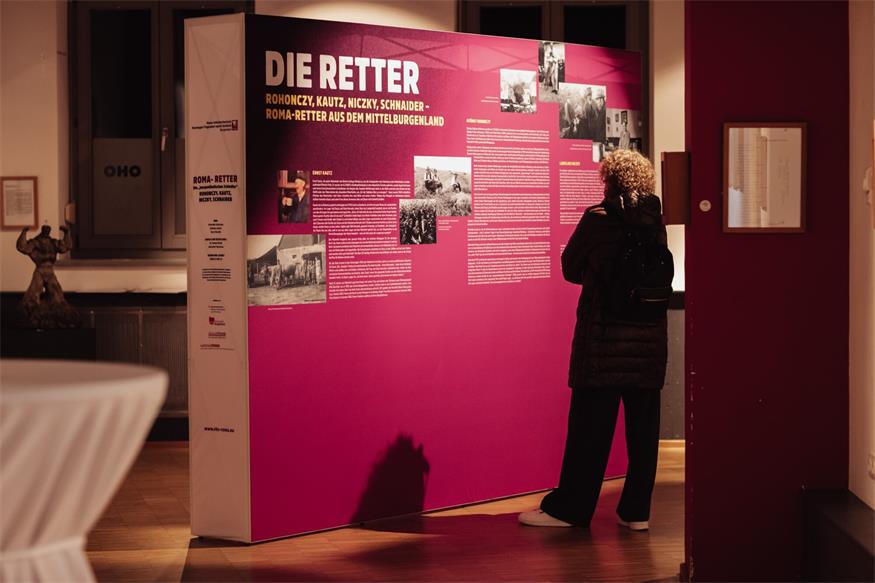 Das Werks „Die Retter“ anlässlich „30 Jahre Attentat“ im OHO. 