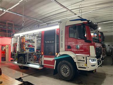 Das neue Feuerwehrauto wurde bereits Ende des vergangenen Jahres geliefert.