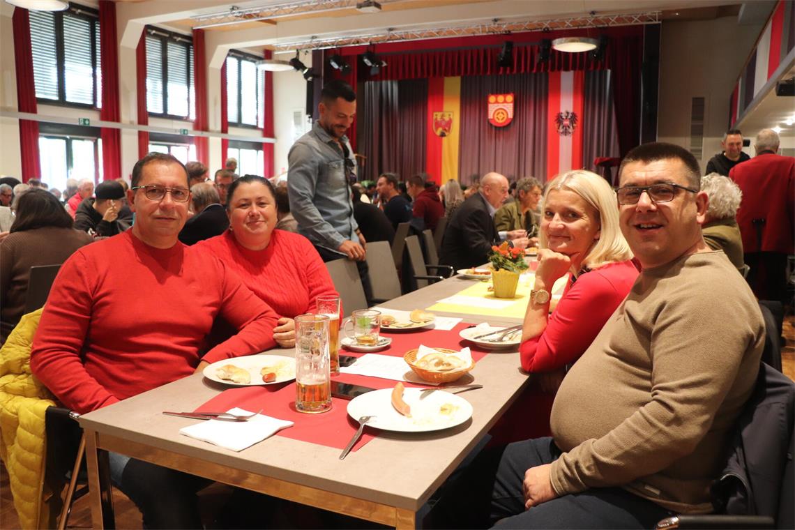 Davor, Julia, Zorlana und Asmir. 