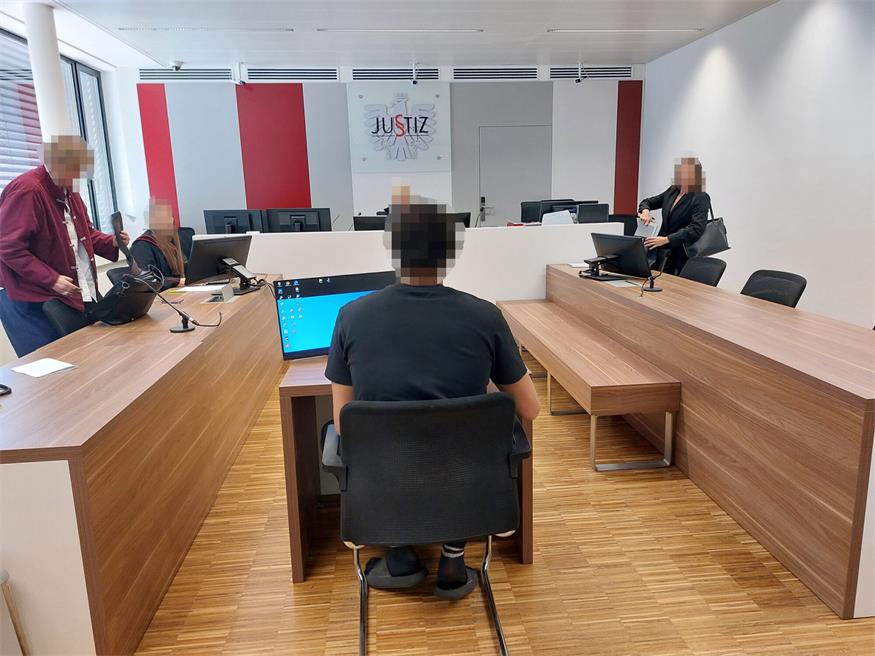 Der 18-Jährige hatte seinem Kontrahenten mit einer "Backpfeife" die Nase gebrochen.