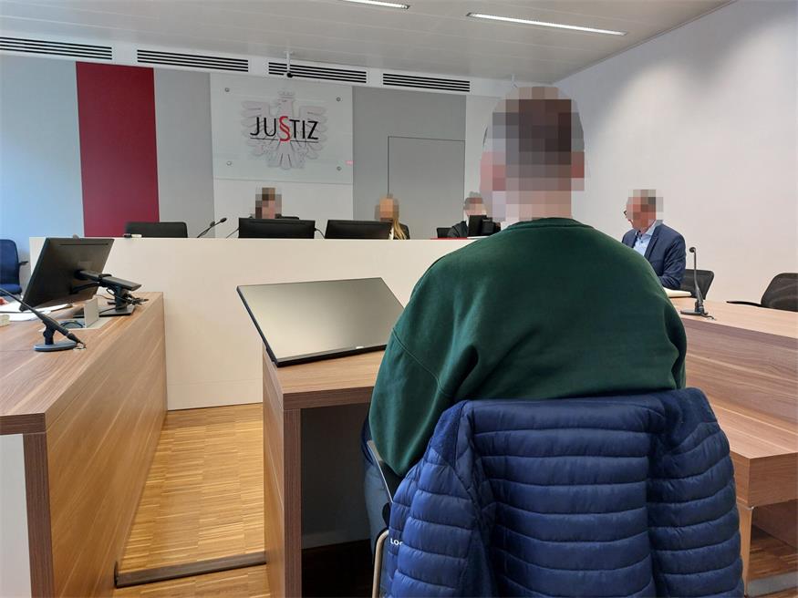 Der 22-jährige Angeklagte wurde wegen grobfahrlässiger Tötung verurteilt.