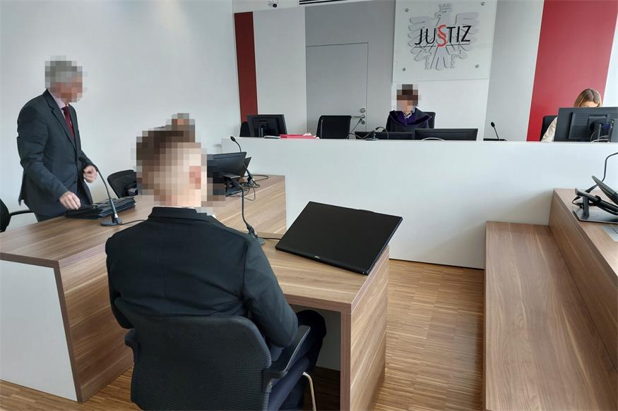 Der 25-jährige Installateur bekannte sich vor Gericht nicht schuldig.