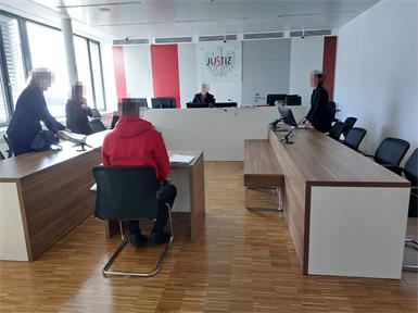 Der 28-Jährige bekannte sich zu den auf Video aufgezeichneten Übergriffen auf seine kleine Tochter schuldig.