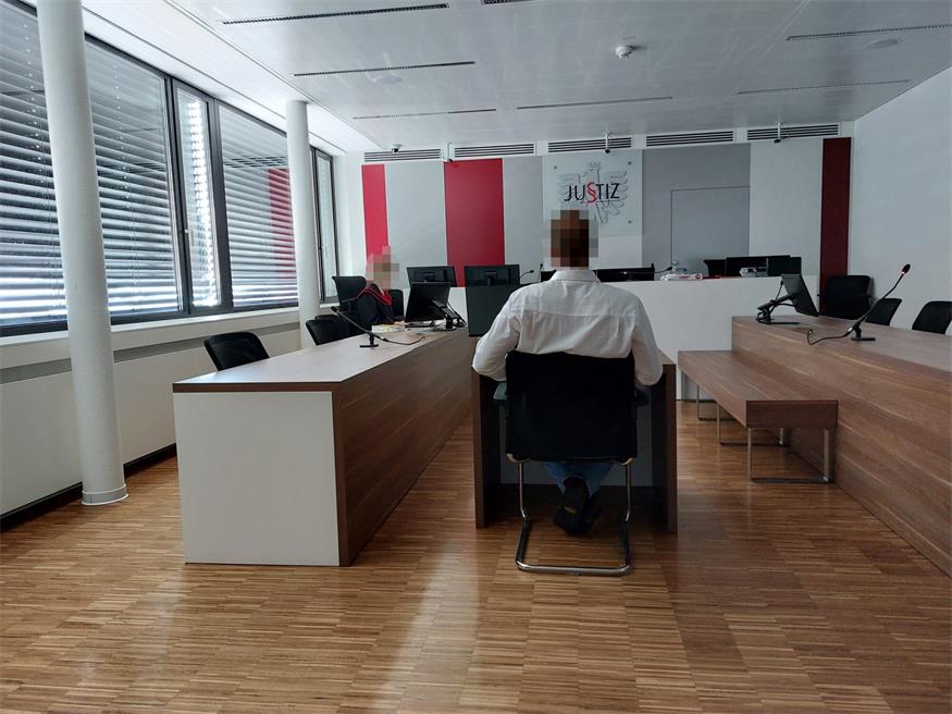 Der 36-Jährige bekannte sich vor Gericht nicht schuldig, sondern äußerte Vorwürfe gegenüber dem mutmaßlichen Opfer.
