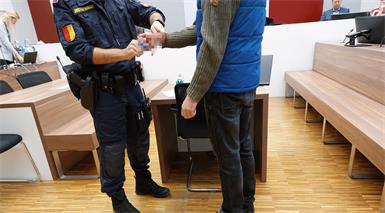 Der 39-Jährige war im August verhaftet worden. Jetzt soll er in einer spezialisierten Einrichtung untergebracht werden.