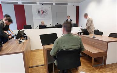 Der 44-jährige Angeklagte erhielt eine Diversion mit Geldbuße.