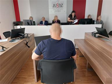Der 47-jährige Serbe gab zu, einen Mittäter zu den Feuerwehrhäusern gebracht zu haben.